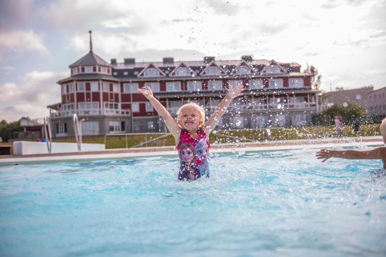 Grand Arctic Resort Överkalix Eksteriør billede