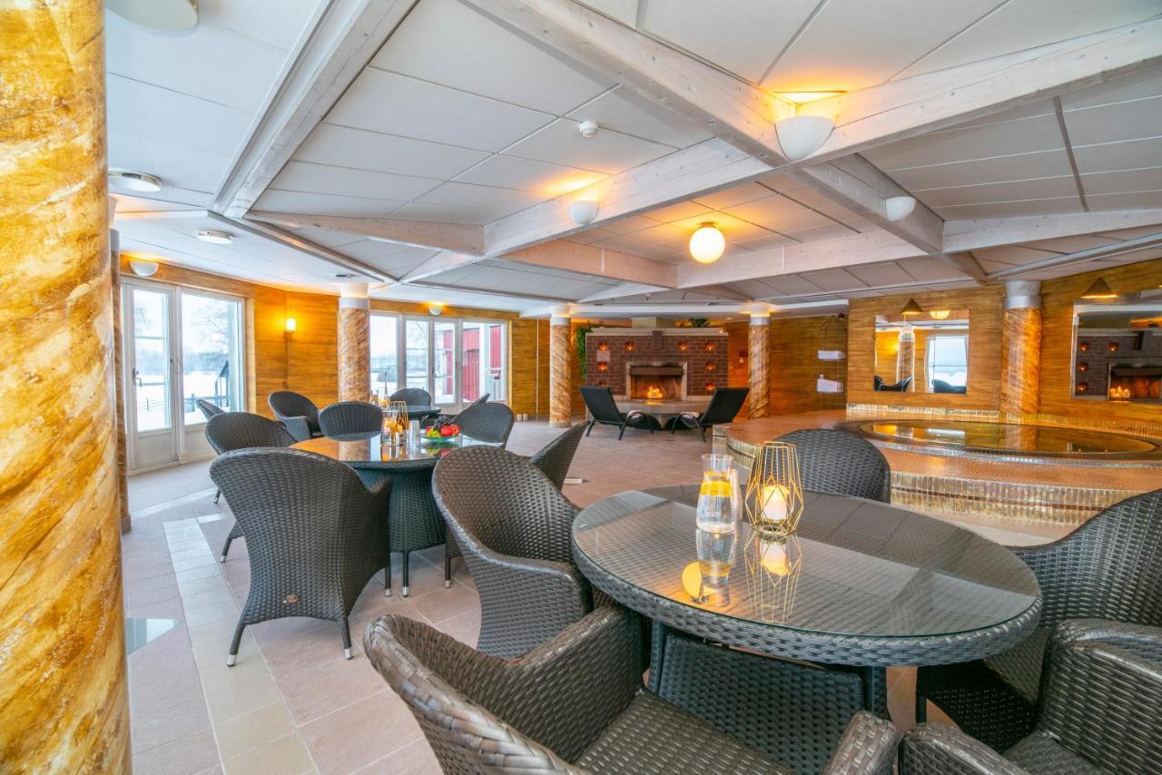 Grand Arctic Resort Överkalix Eksteriør billede